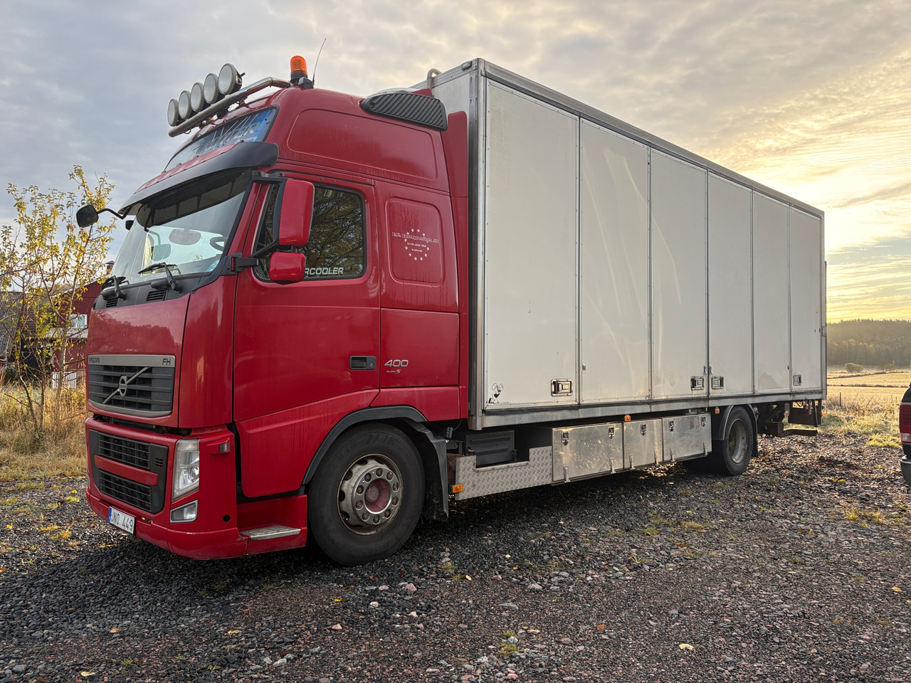 Volvo FH 12 400 - Camião transporte de veículos: foto 1 Volvo FH 12 400 - Camião transporte de veículos: foto 1