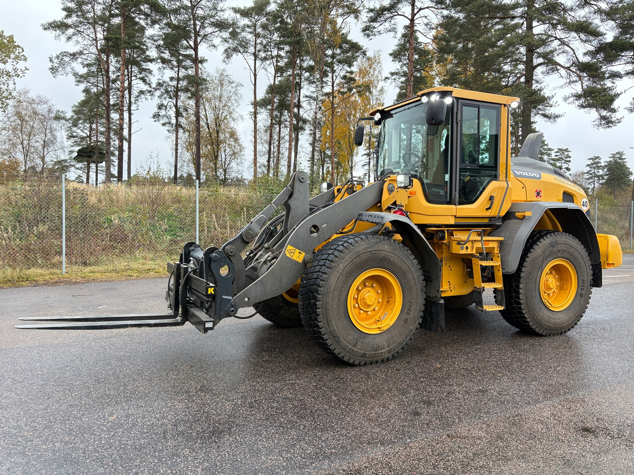 Volvo L60H - Pá carregadora de rodas: foto 1 Volvo L60H - Pá carregadora de rodas: foto 1