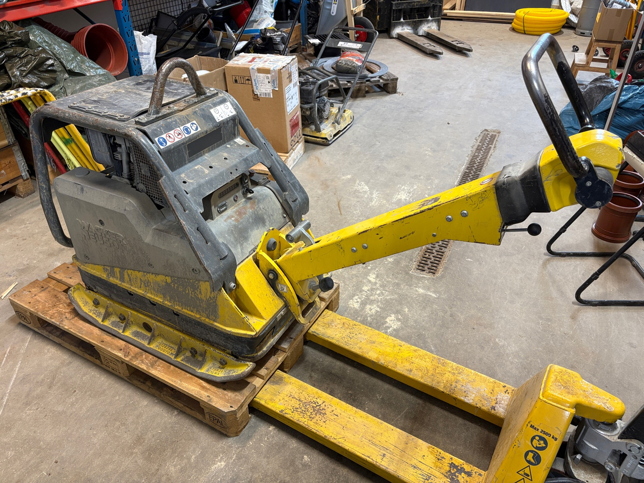 Wacker Neuson DPU 6555Hech - Placas vibratórias: foto 1 Wacker Neuson DPU 6555Hech - Placas vibratórias: foto 1