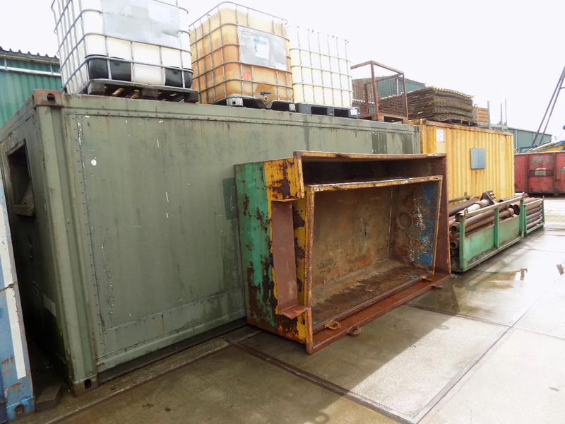 10 ft and 20 ft container good condition 10 en 20 ft containers en 20 ft schaft container - Contentor marítimo: foto 2 10 ft and 20 ft container good condition 10 en 20 ft containers en 20 ft schaft container - Contentor marítimo: foto 2