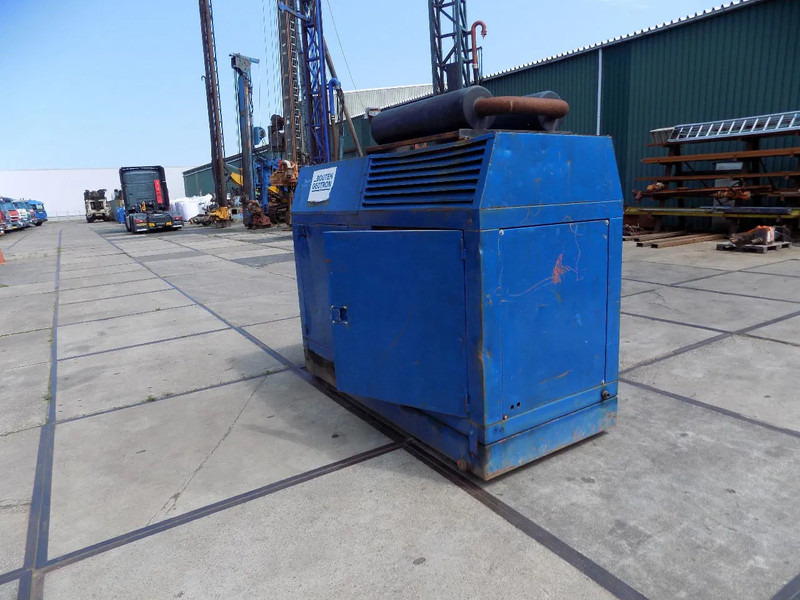 Bredenoord Bredenoord aggregaat BRD 70 KVA Deutz F5L413 - Gerador elétrico: foto 4 Bredenoord Bredenoord aggregaat BRD 70 KVA Deutz F5L413 - Gerador elétrico: foto 4