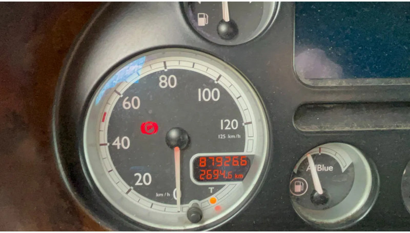 DAF CF 85.410 Schuifzijlen wagen 6x2 Daf CF85 - Camião furgão: foto 5 DAF CF 85.410 Schuifzijlen wagen 6x2 Daf CF85 - Camião furgão: foto 5