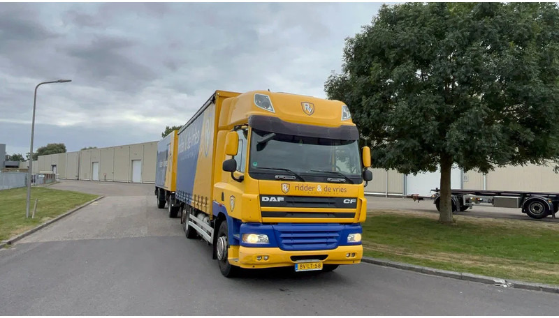 DAF CF 85.410 Schuifzijlen wagen 6x2 Daf CF85 - Camião furgão: foto 2 DAF CF 85.410 Schuifzijlen wagen 6x2 Daf CF85 - Camião furgão: foto 2