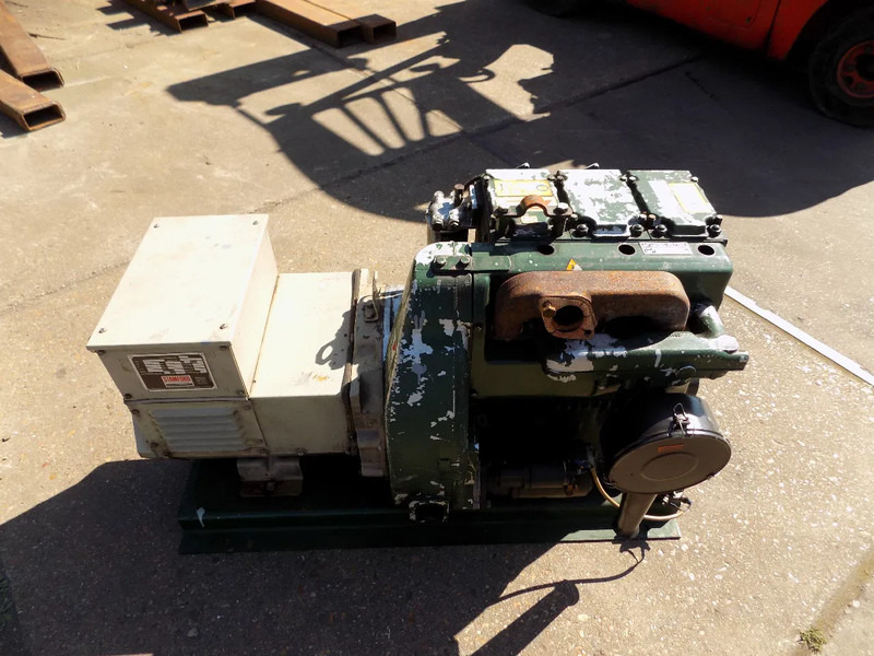 Lister aggregaat lister 25 kva met stamford dynamo - Gerador elétrico: foto 5 Lister aggregaat lister 25 kva met stamford dynamo - Gerador elétrico: foto 5