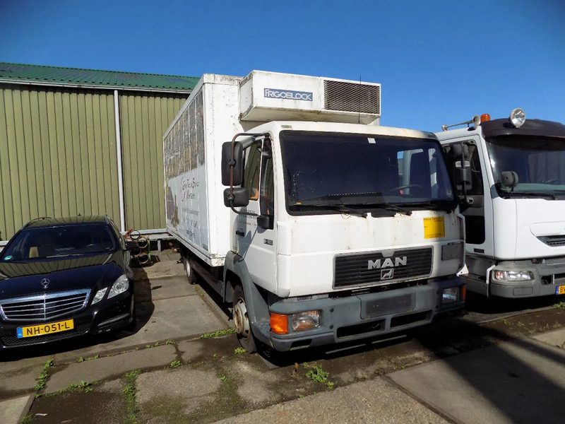 MAN 8.136 MAN 8.163 koel vrieswagen met laadklep - Camião frigorífico: foto 3 MAN 8.136 MAN 8.163 koel vrieswagen met laadklep - Camião frigorífico: foto 3