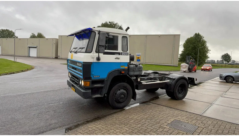 DAF 2500 Daf 2500 TI chassis - Tractor: foto 2 DAF 2500 Daf 2500 TI chassis - Tractor: foto 2