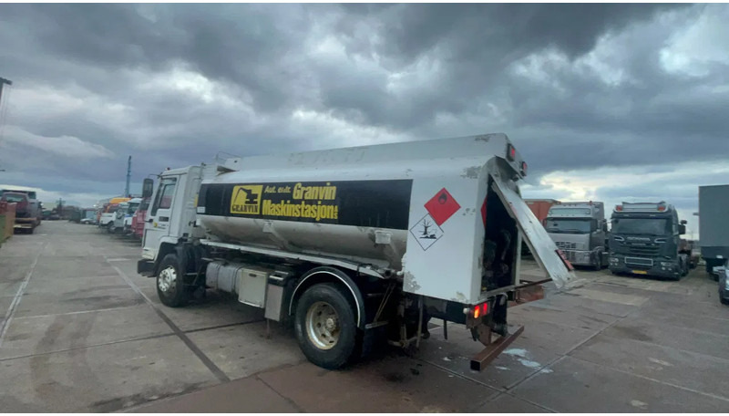 Volvo FL 7 Volvo FL7 285 Fuel tanker 4x2 - Camião cisterna: foto 4 Volvo FL 7 Volvo FL7 285 Fuel tanker 4x2 - Camião cisterna: foto 4