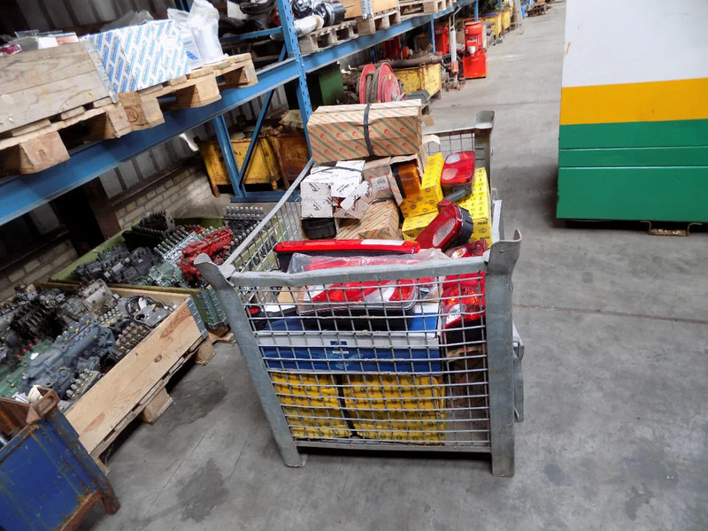 Verlichting voor truck en trailer HELLA VERLICHTING truck en trailer - Farol traseiros: foto 2 Verlichting voor truck en trailer HELLA VERLICHTING truck en trailer - Farol traseiros: foto 2