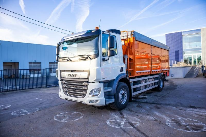 DAF CF 410-4x2 - 13 642 KM - 26m3 - Camião basculante: foto 5 DAF CF 410-4x2 - 13 642 KM - 26m3 - Camião basculante: foto 5