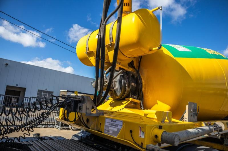 DE BUF BETON MIXER/MALAXEUR/MISCHER-10M3 - Semi-reboque betoneira: foto 5 DE BUF BETON MIXER/MALAXEUR/MISCHER-10M3 - Semi-reboque betoneira: foto 5
