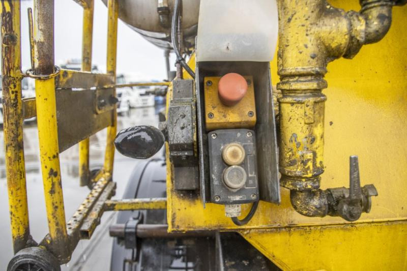 DE BUF BETON MIXER/MALAXEUR/MISCHER-12M3 - Semi-reboque betoneira: foto 5 DE BUF BETON MIXER/MALAXEUR/MISCHER-12M3 - Semi-reboque betoneira: foto 5