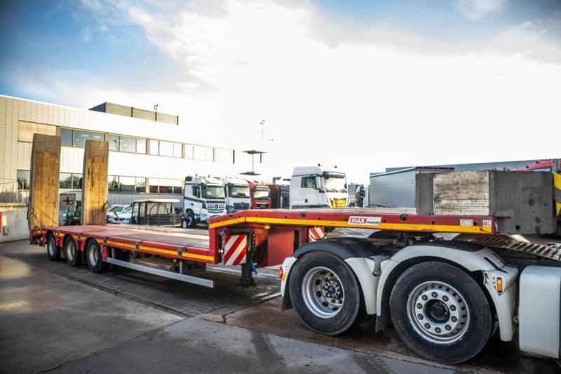 Faymonville MAXTRAILER- F-S43-1AAF- 49500 KG - Semi-reboque baixa: foto 2 Faymonville MAXTRAILER- F-S43-1AAF- 49500 KG - Semi-reboque baixa: foto 2