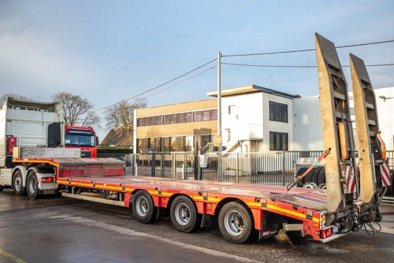 Faymonville MAXTRAILER- F-S43-1AAF- 49500 KG - Semi-reboque baixa: foto 4 Faymonville MAXTRAILER- F-S43-1AAF- 49500 KG - Semi-reboque baixa: foto 4