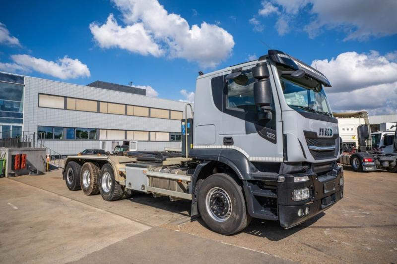 Iveco X-WAY 460 - Camião polibenne: foto 2 Iveco X-WAY 460 - Camião polibenne: foto 2