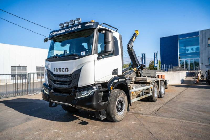 Iveco X-WAY 460 - HYVA - 91000 KM - Camião polibenne: foto 1 Iveco X-WAY 460 - HYVA - 91000 KM - Camião polibenne: foto 1