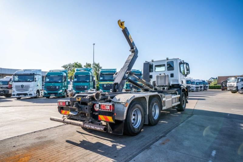 Iveco X-WAY 460 - HYVA - 91000 KM - Camião polibenne: foto 4 Iveco X-WAY 460 - HYVA - 91000 KM - Camião polibenne: foto 4