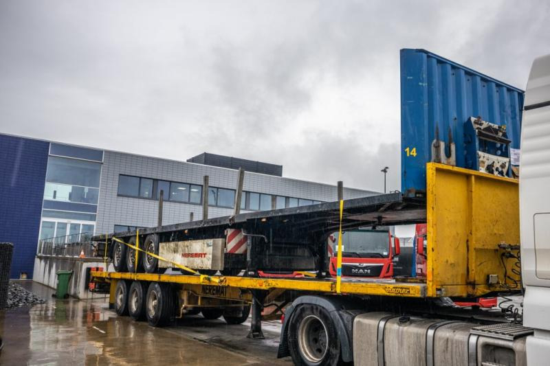 Krone SD27-PLATEAU-39000 KG MTM - Semi-reboque plataforma/ Caixa aberta: foto 2 Krone SD27-PLATEAU-39000 KG MTM - Semi-reboque plataforma/ Caixa aberta: foto 2