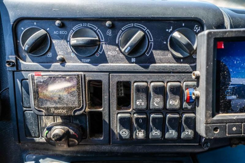 Camião polibenne MAN TGA 26.430 LL: foto 9 Camião polibenne MAN TGA 26.430 LL: foto 9