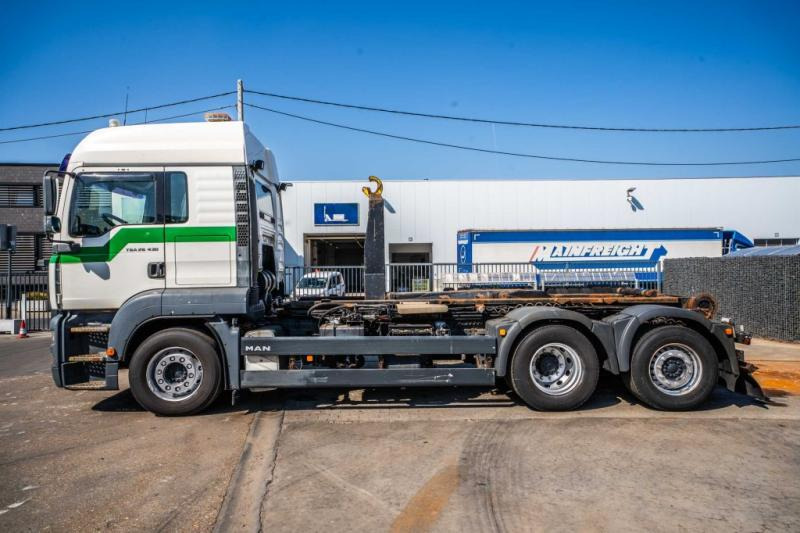 Camião polibenne MAN TGA 26.430 LL: foto 6 Camião polibenne MAN TGA 26.430 LL: foto 6