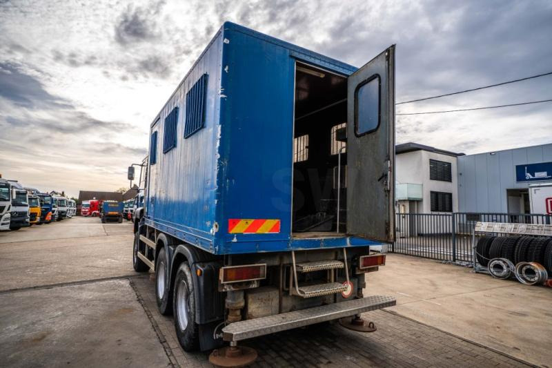 Camião furgão MAN TGA 33.363 FDAK- 6x6 + LABO: foto 8 Camião furgão MAN TGA 33.363 FDAK- 6x6 + LABO: foto 8