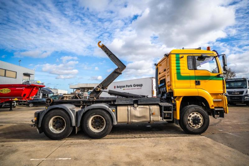 MAN TGA 33.430 BL - Camião polibenne: foto 4 MAN TGA 33.430 BL - Camião polibenne: foto 4