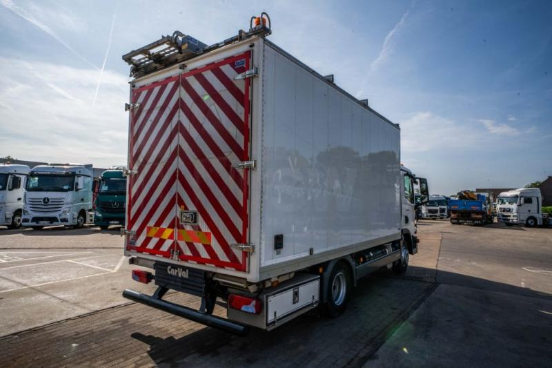 MAN TGL 10.190 BL - CARVAL INBOUW - Camião furgão: foto 4 MAN TGL 10.190 BL - CARVAL INBOUW - Camião furgão: foto 4