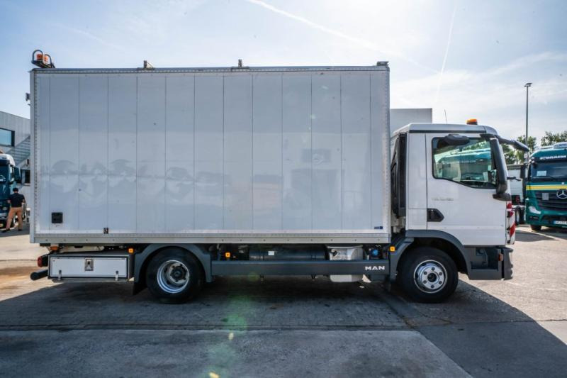 MAN TGL 10.190 BL - CARVAL INBOUW - Camião furgão: foto 3 MAN TGL 10.190 BL - CARVAL INBOUW - Camião furgão: foto 3