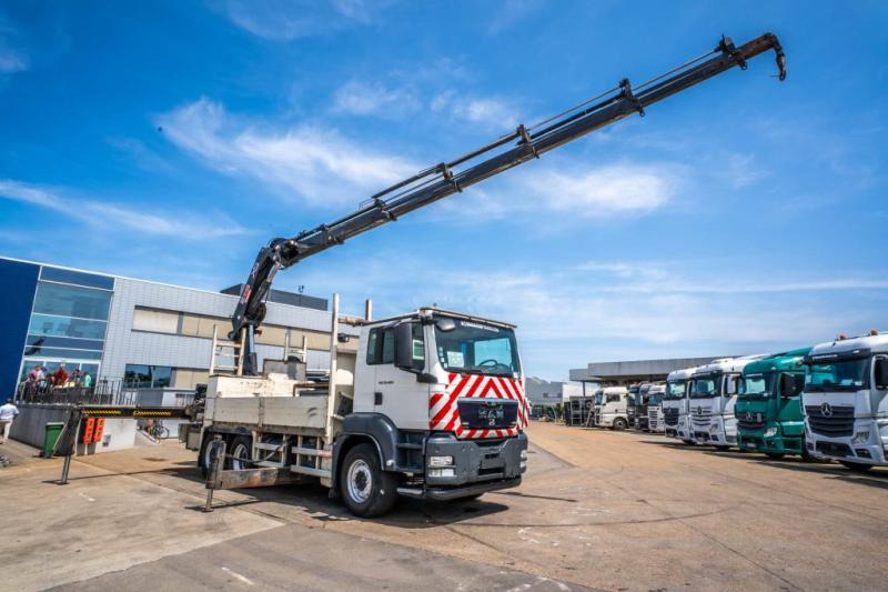 MAN TGS 33.400 BB - HIAB 377 E-5 HIPRO - Camião de caixa aberta/ Plataforma, Camião grua: foto 3 MAN TGS 33.400 BB - HIAB 377 E-5 HIPRO - Camião de caixa aberta/ Plataforma, Camião grua: foto 3