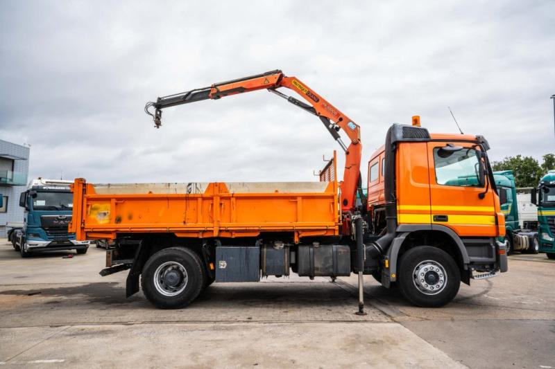 Mercedes ACTROS 1832 K + Palfinger 10 t/m - Camião basculante, Camião grua: foto 3 Mercedes ACTROS 1832 K + Palfinger 10 t/m - Camião basculante, Camião grua: foto 3
