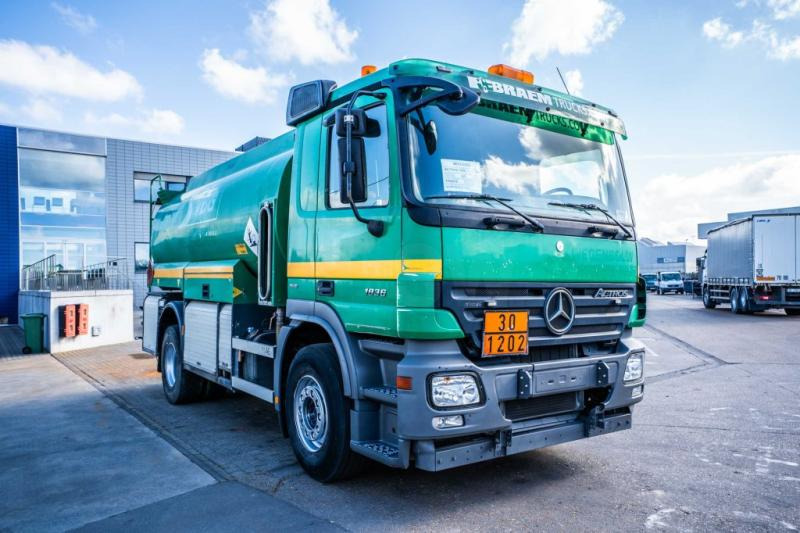 Locação financeira de Mercedes ACTROS 1836 - LAG 13 600 LITER Mercedes ACTROS 1836 - LAG 13 600 LITER: foto 7