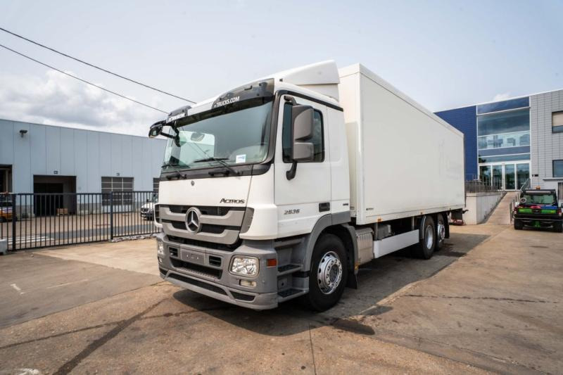 Camião furgão Mercedes ACTROS 2636 LL-MP3: foto 1