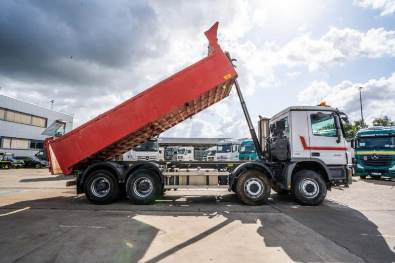 Mercedes ACTROS 3241 K -MP3-E5 - Camião basculante: foto 3 Mercedes ACTROS 3241 K -MP3-E5 - Camião basculante: foto 3