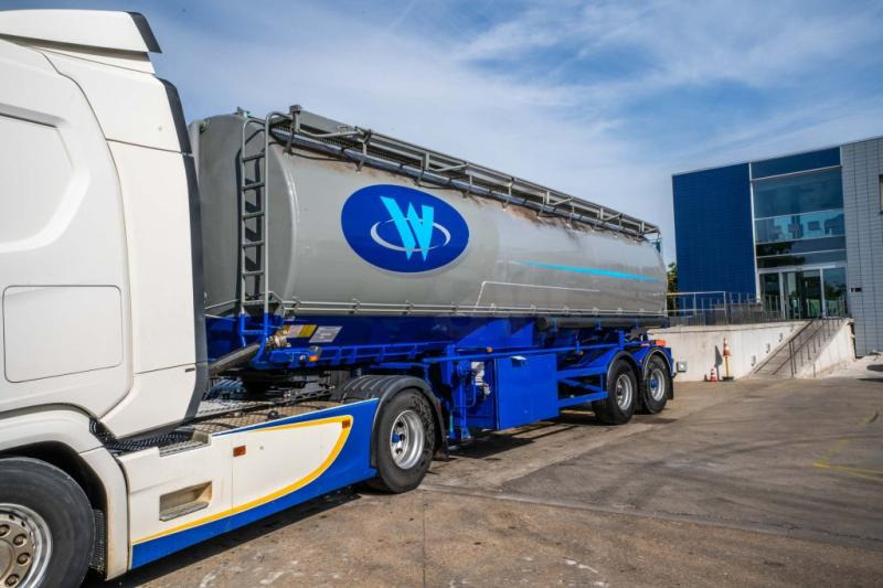 Ova OVA - 330B.G-8 COMP. - Semi-reboque cisterna: foto 1 Ova OVA - 330B.G-8 COMP. - Semi-reboque cisterna: foto 1