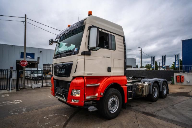 MAN TGX 33.560 XLX BLS+BIG AXLES+INTARDER - Tractor: foto 1 MAN TGX 33.560 XLX BLS+BIG AXLES+INTARDER - Tractor: foto 1