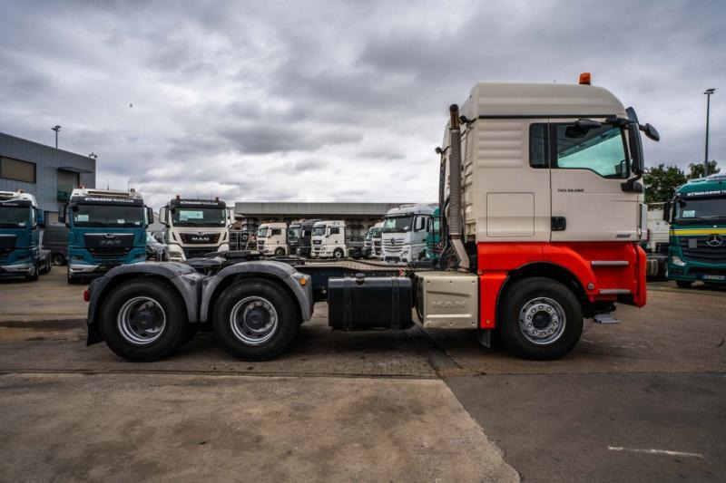 MAN TGX 33.560 XLX BLS+BIG AXLES+INTARDER - Tractor: foto 3 MAN TGX 33.560 XLX BLS+BIG AXLES+INTARDER - Tractor: foto 3