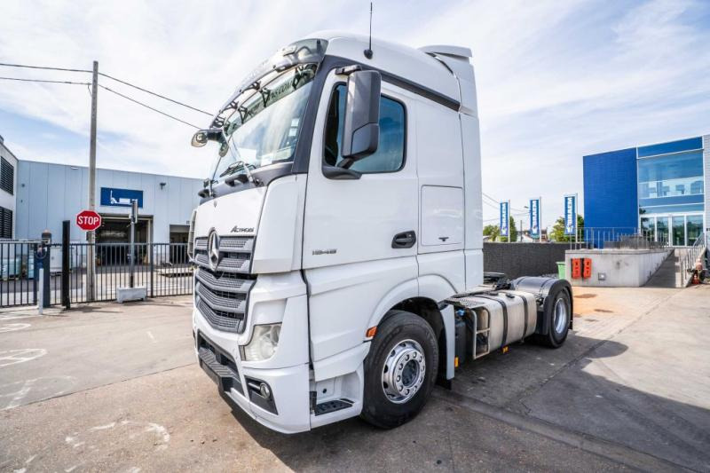 Mercedes ACTROS 1845 LS - Tractor: foto 1 Mercedes ACTROS 1845 LS - Tractor: foto 1