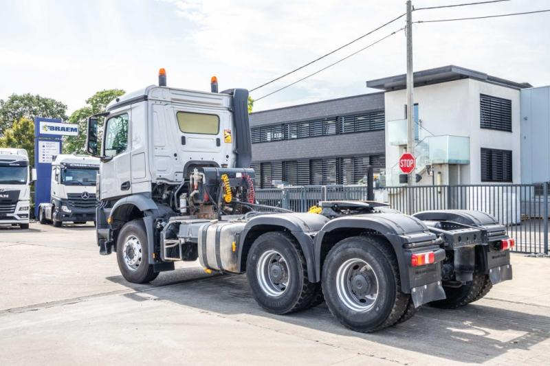 Mercedes AROCS 2645 BLS-6X4 - Tractor: foto 4 Mercedes AROCS 2645 BLS-6X4 - Tractor: foto 4