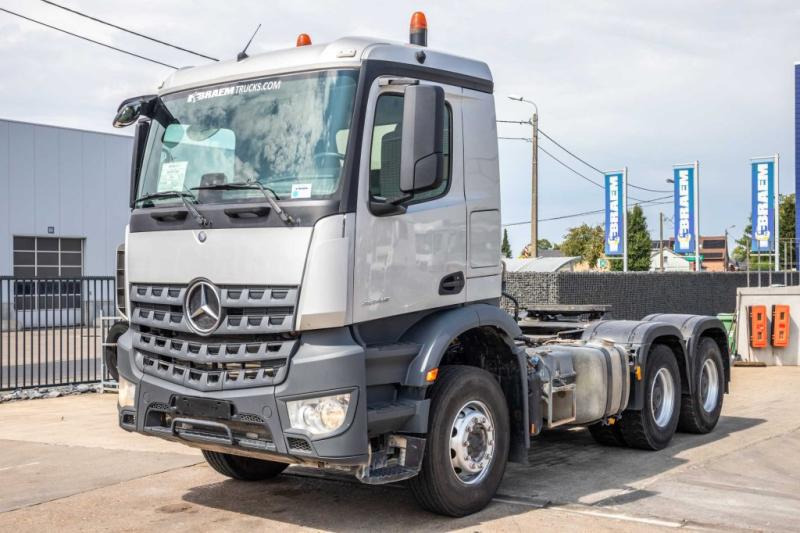 Mercedes AROCS 2645 BLS-6X4 - Tractor: foto 1 Mercedes AROCS 2645 BLS-6X4 - Tractor: foto 1
