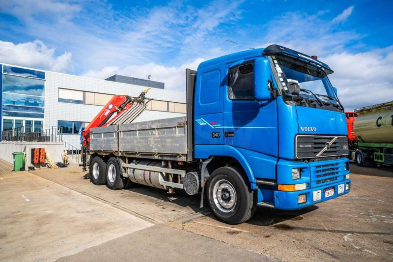 Volvo FH 340 - HMF 2420 K6 (2012) - Camião de caixa aberta/ Plataforma, Camião grua: foto 2 Volvo FH 340 - HMF 2420 K6 (2012) - Camião de caixa aberta/ Plataforma, Camião grua: foto 2