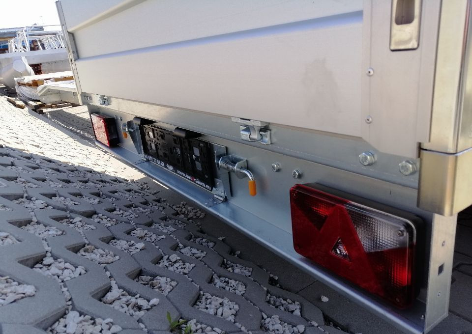 Besttrailers CONDOR III - Reboque plataforma/ Caixa aberta: foto 4 Besttrailers CONDOR III - Reboque plataforma/ Caixa aberta: foto 4