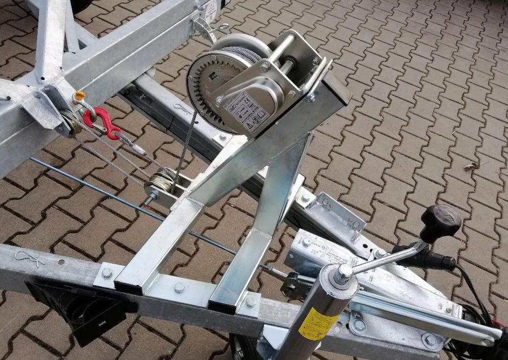 Besttrailers Przyczepa kablowa DMC 2700 kg K14" dwie osie - Reboque para bobinas: foto 3 Besttrailers Przyczepa kablowa DMC 2700 kg K14" dwie osie - Reboque para bobinas: foto 3