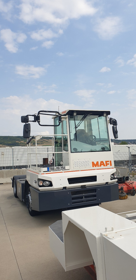MAFI T230 - Tractor de terminal: foto 2 MAFI T230 - Tractor de terminal: foto 2