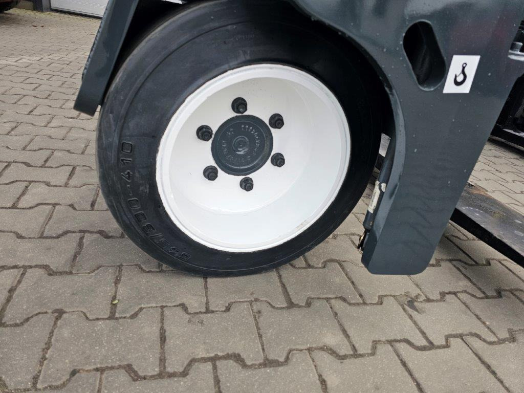 Combilift C12000 - Empilhador de 4 vias: foto 2 Combilift C12000 - Empilhador de 4 vias: foto 2