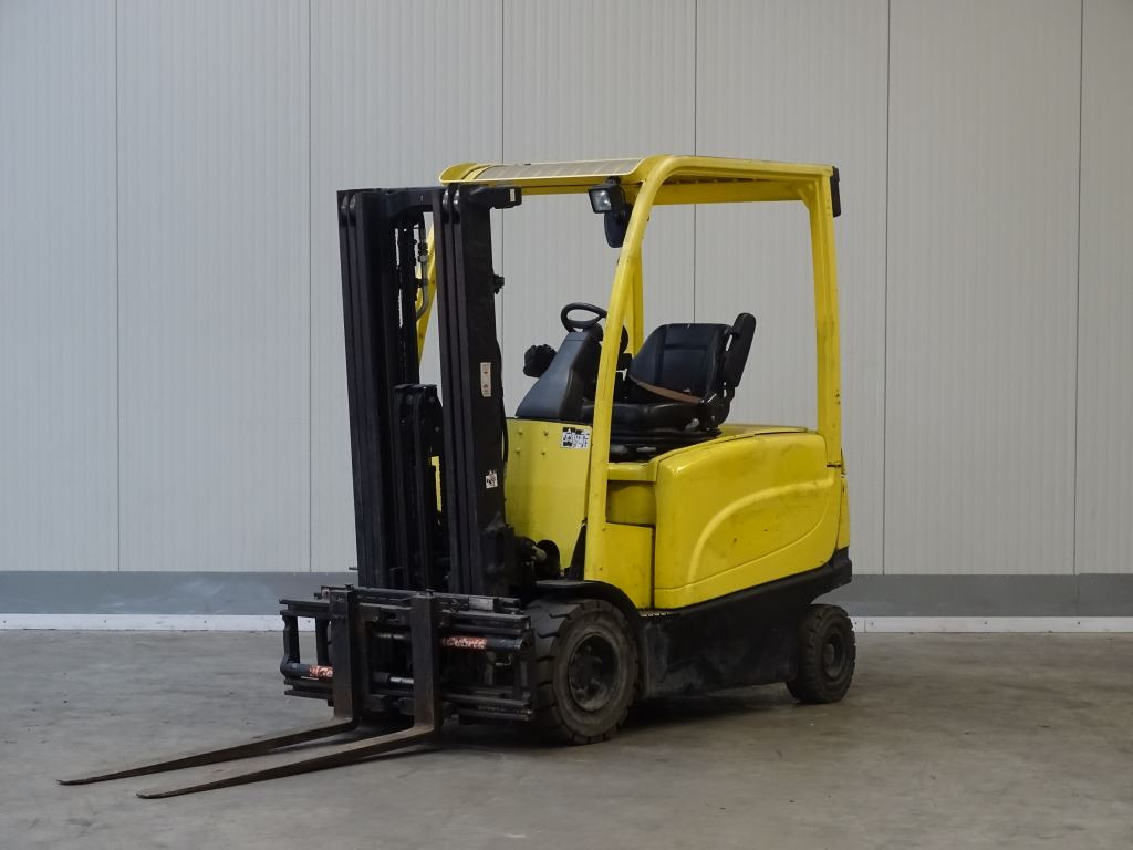 Hyster J2.5XN - TRIPLEX - Empilhador elétrico: foto 1 Hyster J2.5XN - TRIPLEX - Empilhador elétrico: foto 1
