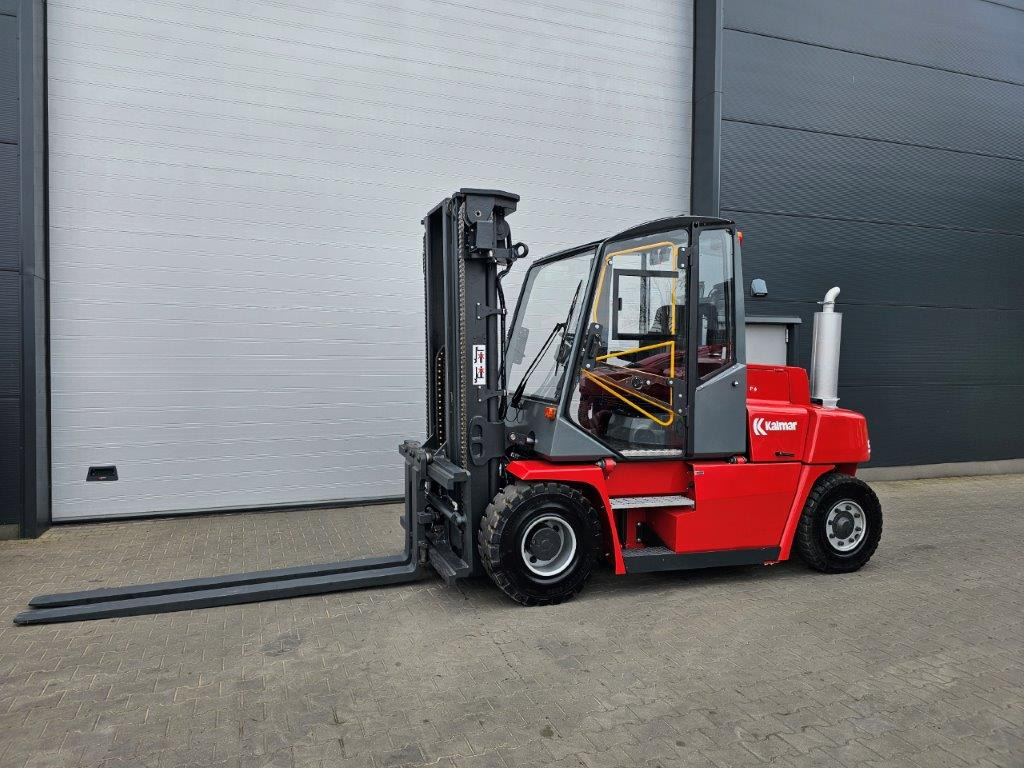 Kalmar DCE60-6 - TRIPLEX - Empilhador a diesel: foto 1 Kalmar DCE60-6 - TRIPLEX - Empilhador a diesel: foto 1