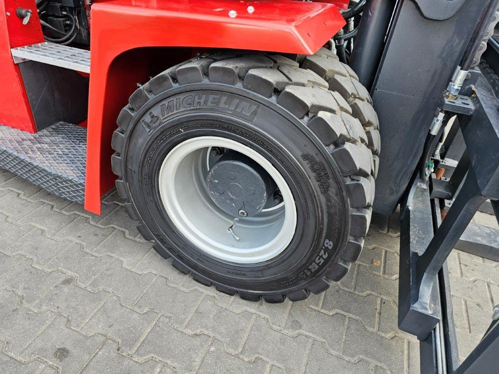 Kalmar DCE80-6 - Empty Containers Handler - Empilhador a diesel: foto 2 Kalmar DCE80-6 - Empty Containers Handler - Empilhador a diesel: foto 2
