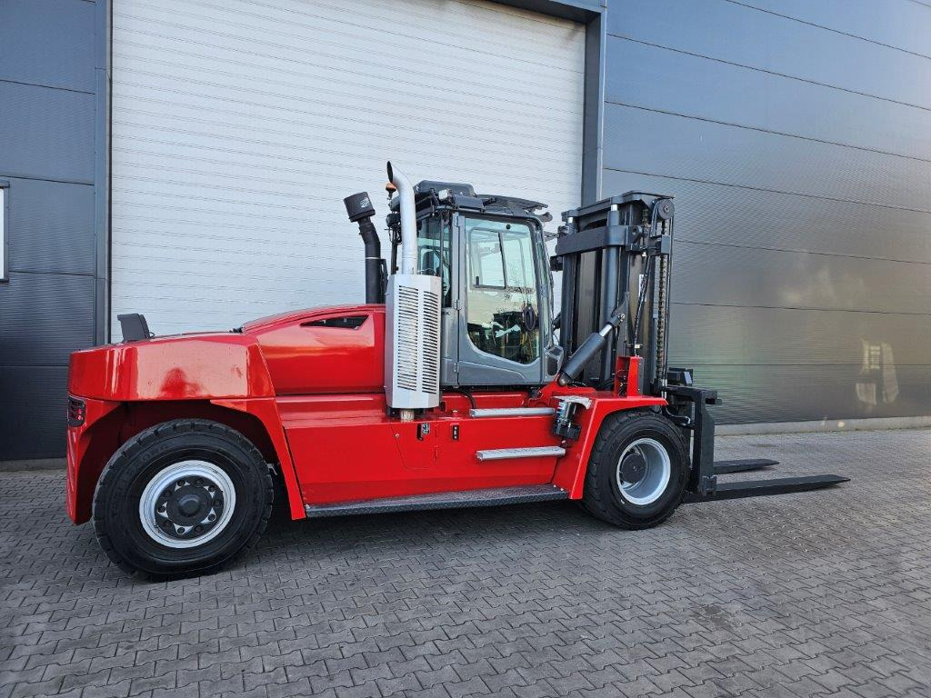 Kalmar DCG160-12 - Drehsitz - Empilhador a diesel: foto 3 Kalmar DCG160-12 - Drehsitz - Empilhador a diesel: foto 3
