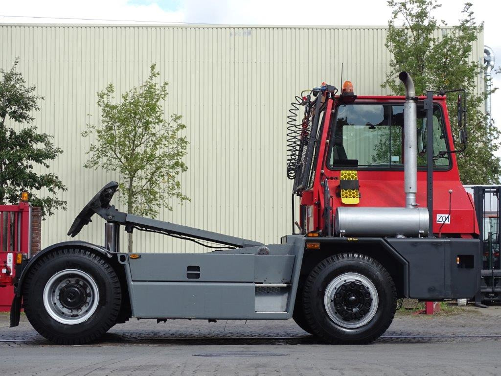 Kalmar TTX182A - Strassenzulassung - Tractor de terminal: foto 4 Kalmar TTX182A - Strassenzulassung - Tractor de terminal: foto 4