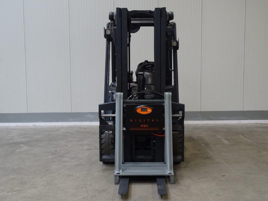 Linde E30-01 - TRIPLEX - Empilhador elétrico: foto 2 Linde E30-01 - TRIPLEX - Empilhador elétrico: foto 2