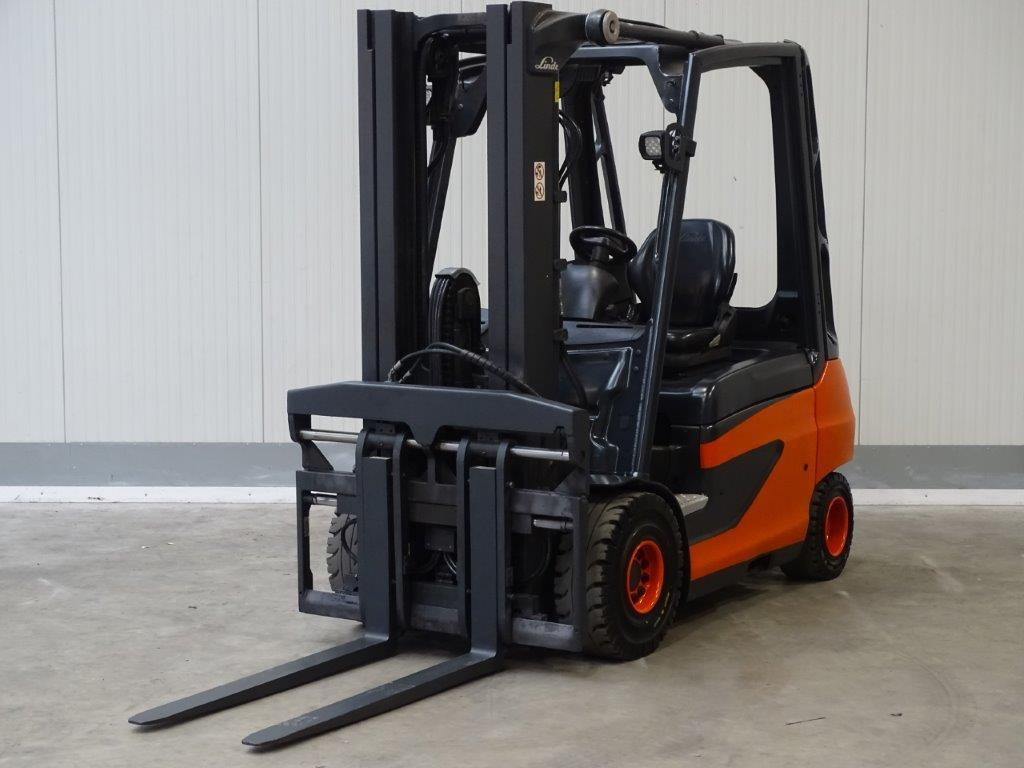 Linde E30-01 - TRIPLEX - Empilhador elétrico: foto 1 Linde E30-01 - TRIPLEX - Empilhador elétrico: foto 1